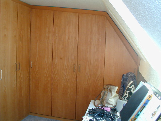 Einbauschrank in Buche