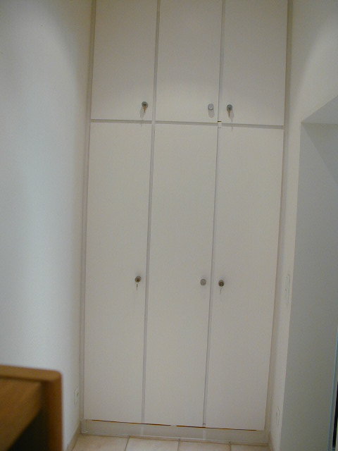 Kleiderschr&auml;nke in Esche wei&szlig;