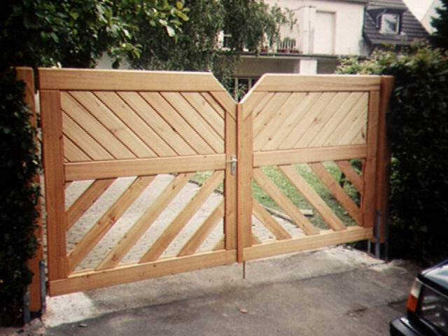 Gartentor in L&auml;rche